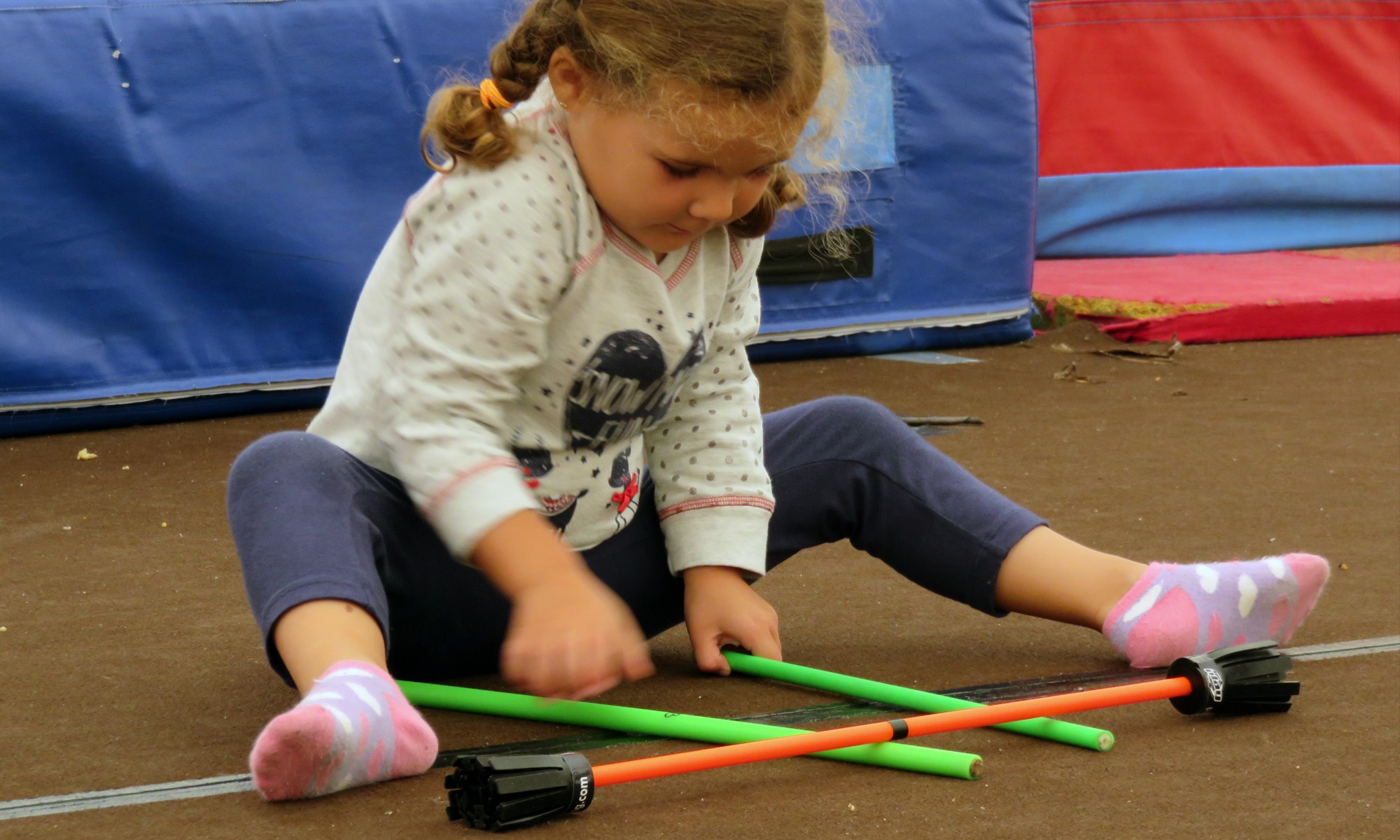 cirque_enfant_baton