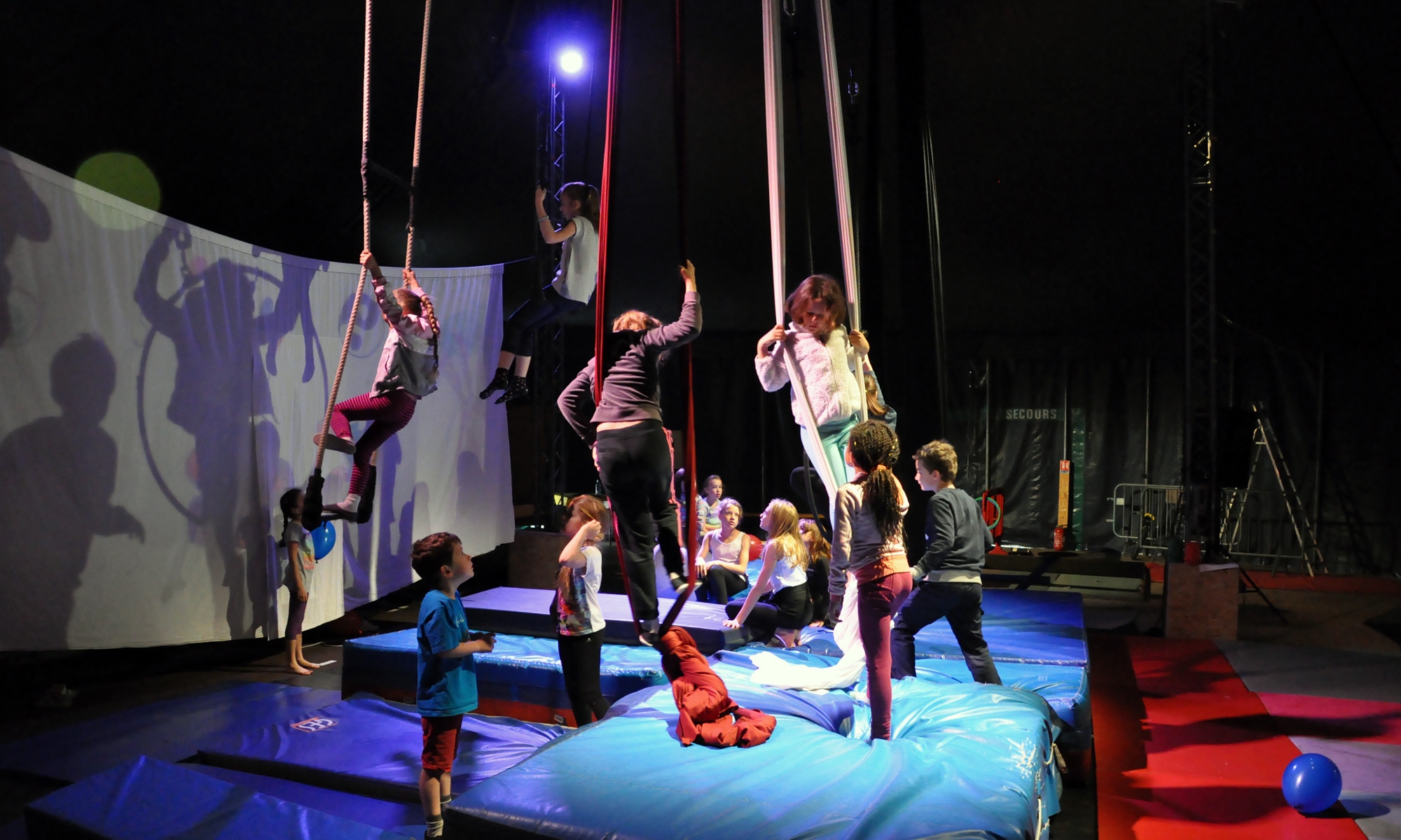 cirque_enfants_ombres_02